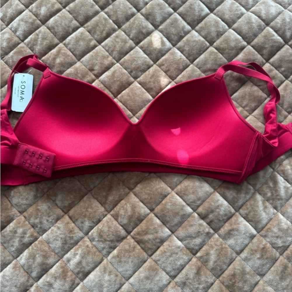 SOMA “Enbliss wireless” red bra! Super comfy& cute❣️ zoom in for all the details
